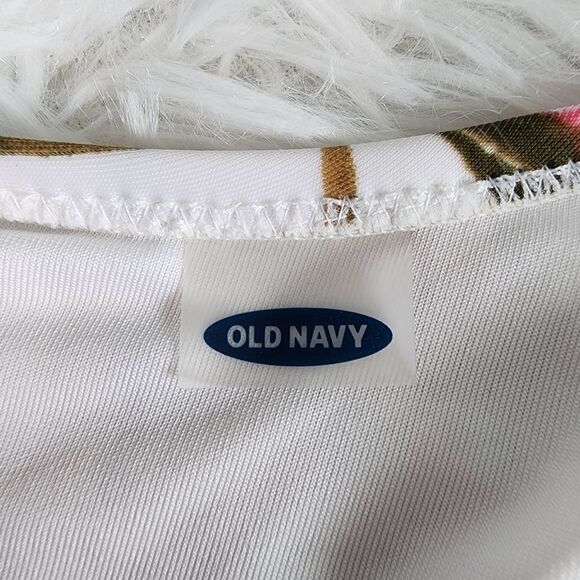 Old Navy One-Shoulder Print/Color Block One-Piece Swimsuit - Picture 4 of 11